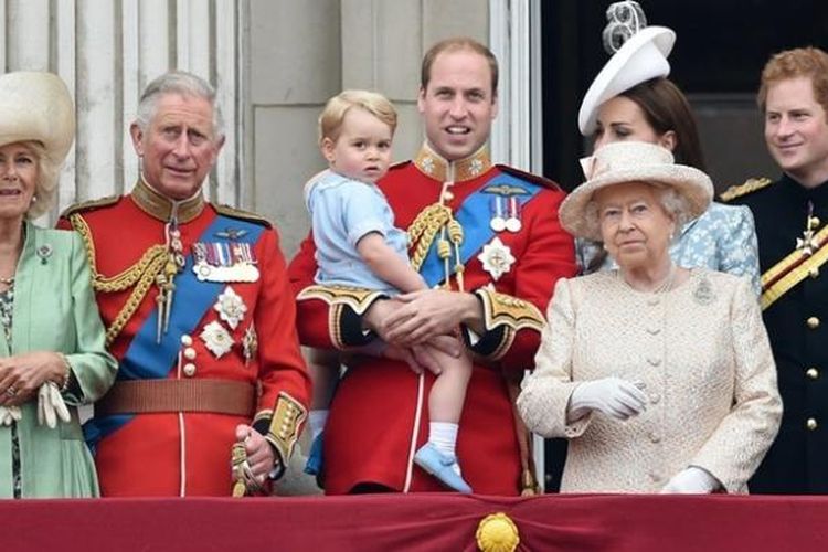 Teori Konspirasi Rahasia Kelam Keluarga Kerajaan Inggris